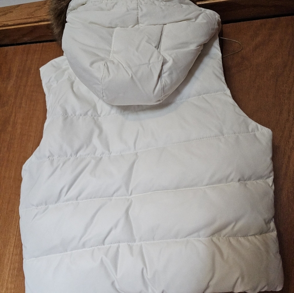 Ladies GAP down shortie vest - Picture 2 of 5